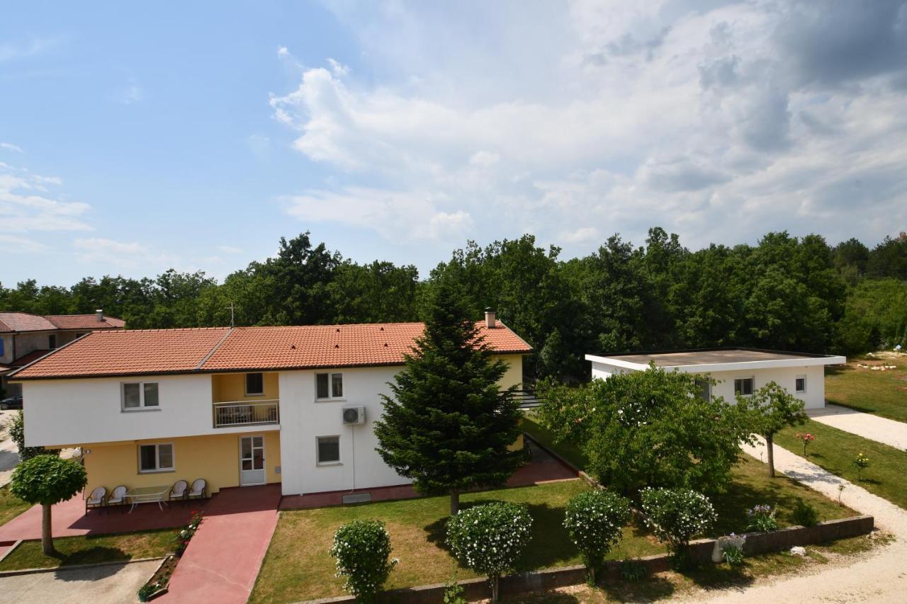 Casa Del Pellegrino M&A - Ostojici Hotel Medjugorje Exterior photo