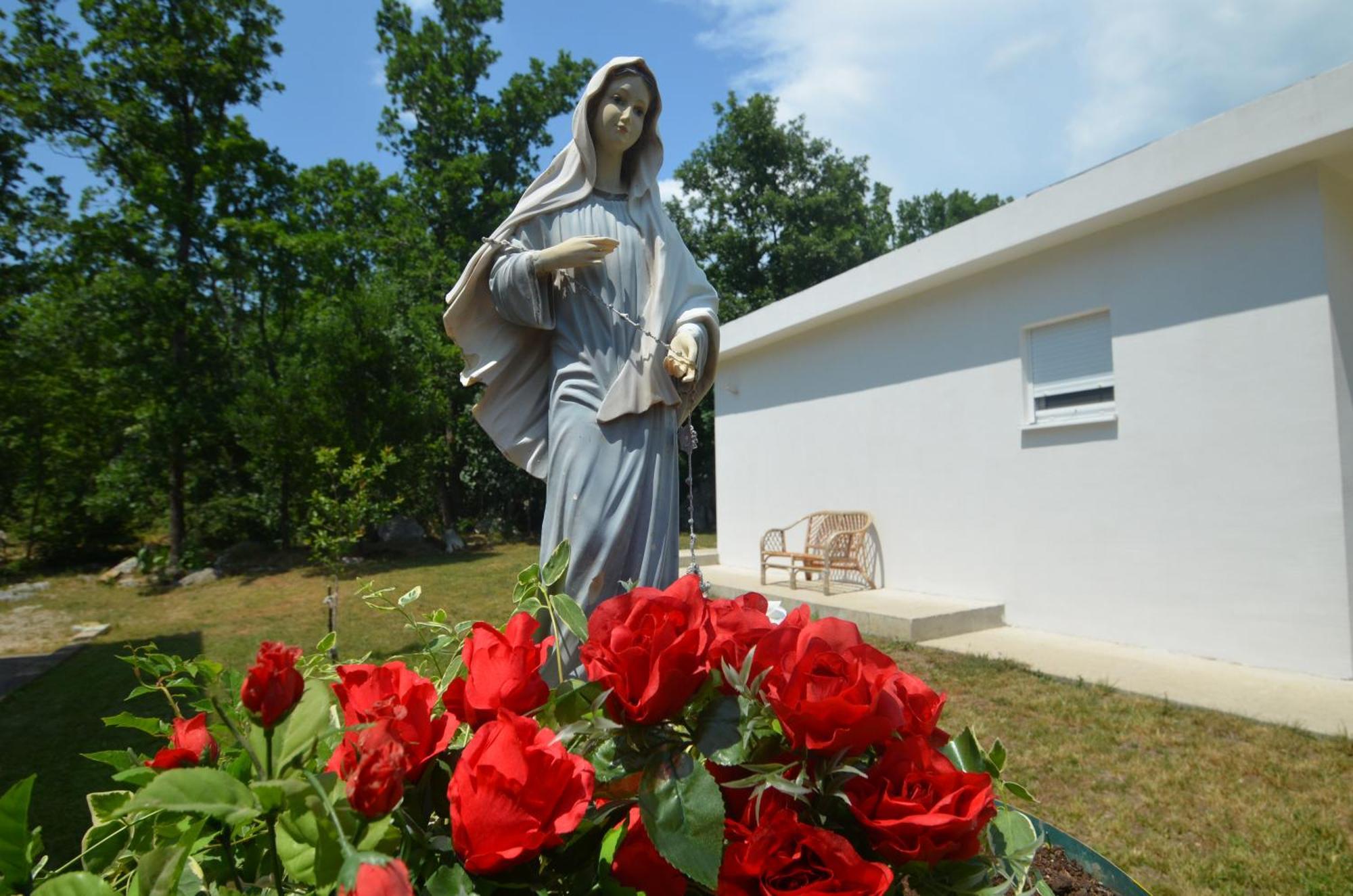 Casa Del Pellegrino M&A - Ostojici Hotel Medjugorje Exterior photo