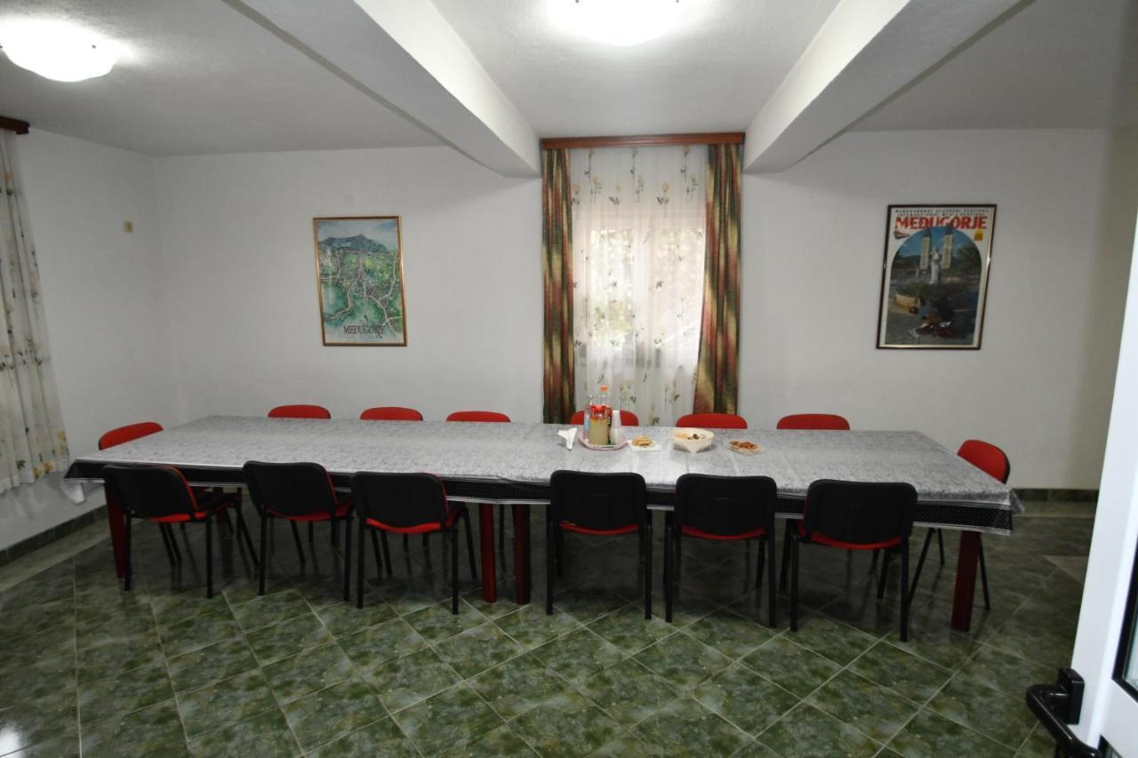 Casa Del Pellegrino M&A - Ostojici Hotel Medjugorje Exterior photo