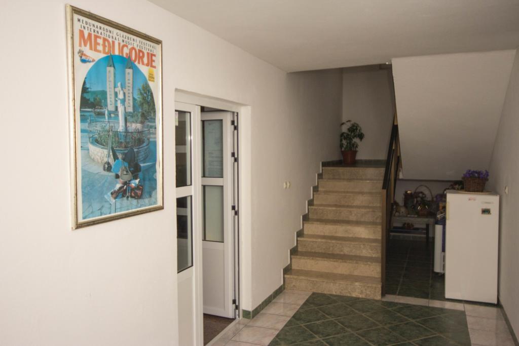 Casa Del Pellegrino M&A - Ostojici Hotel Medjugorje Exterior photo